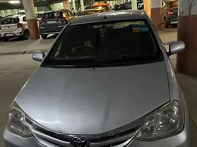 2011 Toyota Etios G 1