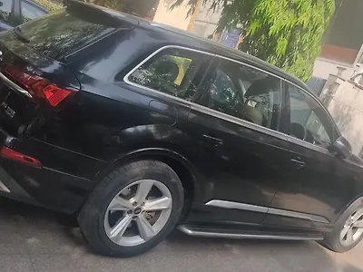 2022 Audi Q7 Technology 55 TFSI [2022-2023] 1