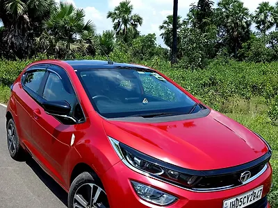 2020 Tata Altroz XZ Petrol [2020-2023] 1