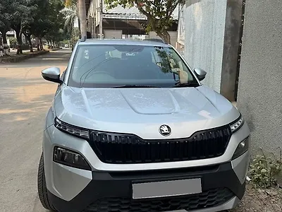 Second Hand Skoda kylaq Signature Plus Petrol Turbo Manual in Indore