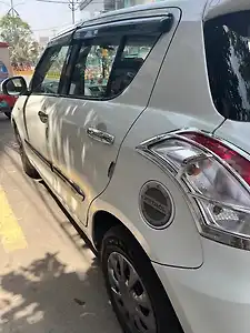 2017 Maruti Suzuki Swift VXi 1
