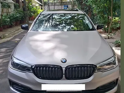 2019 BMW 5-Series 520d Luxury Line 1