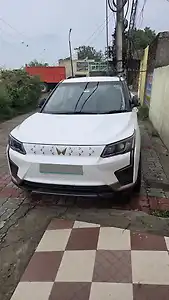 2023 Mahindra XUV400 EL 39.4 KWH 1