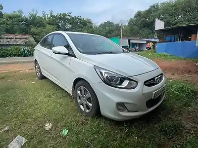 2012 हुंडई वरना फ़्लूइडिक 1.6 vtvt 1