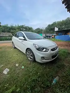 2012 हुंडई वरना फ़्लूइडिक 1.6 vtvt 1 2012 हुंडई वरना फ़्लूइडिक 1.6 vtvt 1