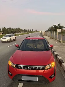 2023 Mahindra XUV300 W6 1.2 Petrol 1 2023 Mahindra XUV300 W6 1.2 Petrol 1