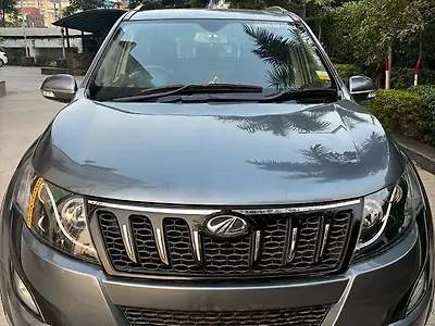 2015 Mahindra XUV500 W6 1
