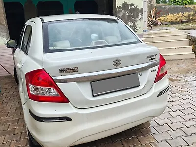 2017 Maruti Suzuki Swift DZire LXI 1