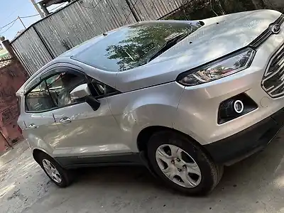 Second Hand फ़ोर्ड ईकोस्पोर्ट ट्रेंड 1.5 tdci in अनंतनाग