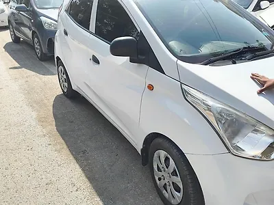 2015 Hyundai Eon Magna + 1 2015 Hyundai Eon Magna + 1