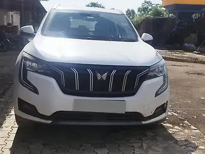 2025 Mahindra XUV700 AX7 Luxury Pack 2WD Diesel 2.2L Turbo Automatic 7 STR 1