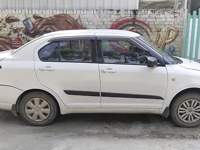 2011 Maruti Suzuki Swift DZire VXI 1