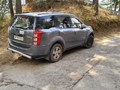 Second Hand Mahindra XUV500 W6 in Kasauli