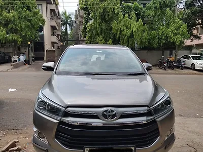 Second Hand Toyota Cresta Suffire 2.4 Diesel AT in Delhi