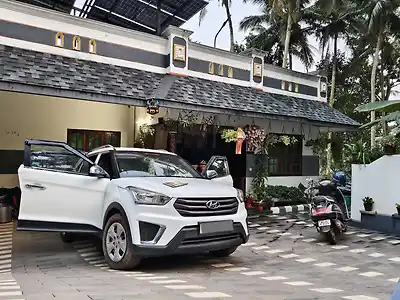 Second Hand हुंडई क्रेटा 1.6  e पेट्रोल in तिरुवनंतपुरम
