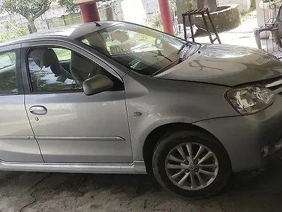 2011 Toyota Etios VX 1