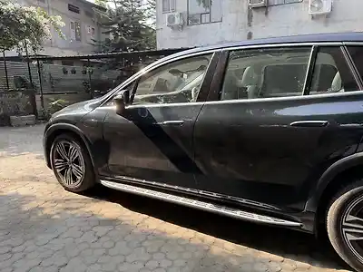 Second Hand मर्सिडीज़ बेंज़ EQS एसयूवी 450 5 Seater in नॉर्थ लखीमपुर