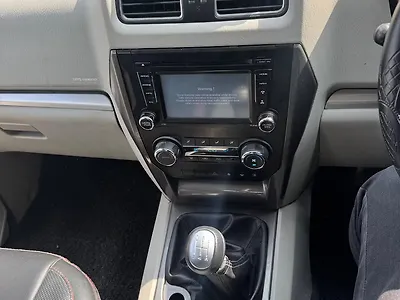 2015 Mahindra Scorpio S10 1