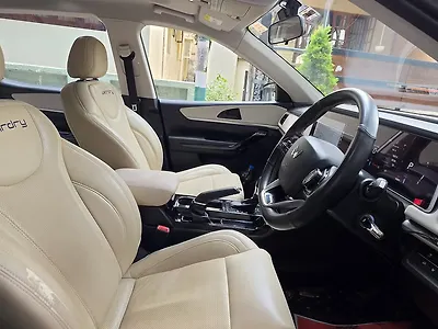 2022 Mahindra Old Generation XUV700 AX 5 Diesel AT 7 STR
