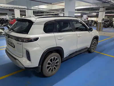 2022 Maruti Suzuki Grand Vitara Alpha Smart Hybrid