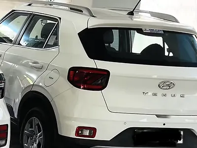 2020 Hyundai Venue S 1.2 Petrol 1