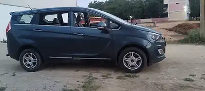 2019 महिंद्रा मराजो m6 7 str 1