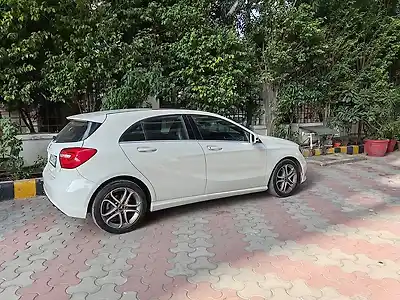 Second Hand मर्सिडीज़ बेंज़ बी-क्लास b180 in गुड़गांव