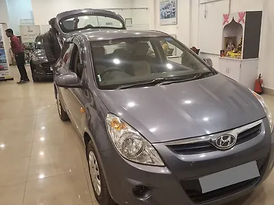2011 हुंडई i20 मैग्ना 1.2 1
