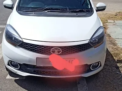 Second Hand Tata Tiago Revotron XZ in Udaipur