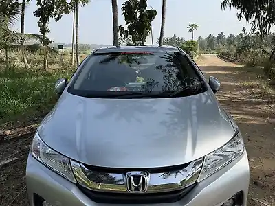 Second Hand होंडा सिटी वीएक्स डीज़ल in हसन