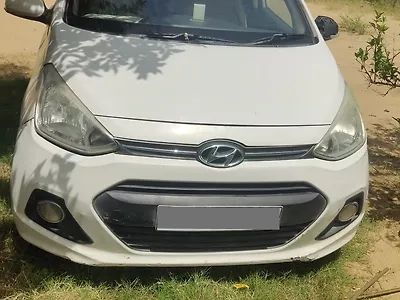 2015 Hyundai Grand i10 Sportz 1.1 CRDi [2013-2016] 1