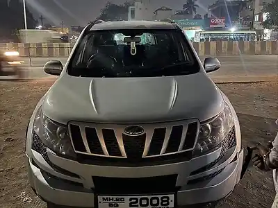 2012 महिंद्रा XUV500 w8 1