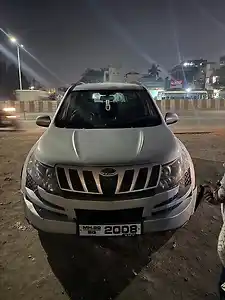2012 महिंद्रा XUV500 w8 1 2012 महिंद्रा XUV500 w8 1