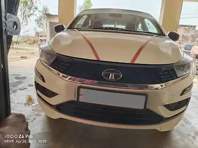 Second Hand टाटा टिगोर xe [2020-2023] in बलरामपुर