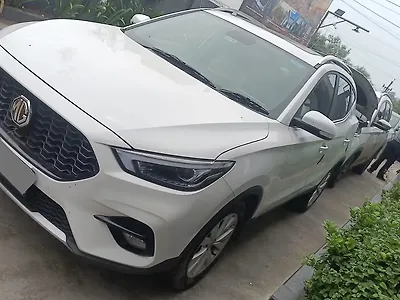 2025 MG Astor Select Petrol 1.5L Manual Ivory 1