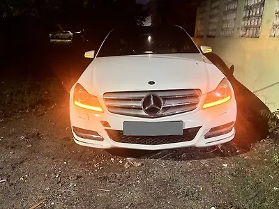 2012 Mercedes-Benz C-Class 200 CGI 1