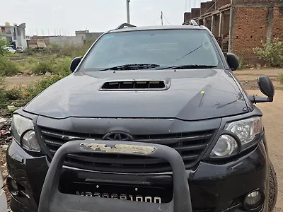 Second Hand Toyota Fortuner 3.0 MT in Jabalpur