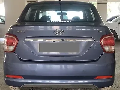 2015 Hyundai Xcent SX 1.2 (O) 1 2015 Hyundai Xcent SX 1.2 (O) 1