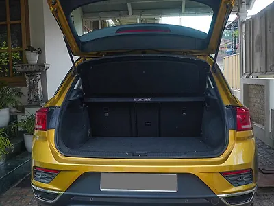 2021 Volkswagen T-Roc 1.5 TSI 1 2021 Volkswagen T-Roc 1.5 TSI 1