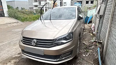 2016 Volkswagen Vento Highline 1.6 (P) 1 2016 Volkswagen Vento Highline 1.6 (P) 1