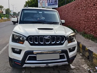 2017 महिंद्रा स्कॉर्पियो s8 1