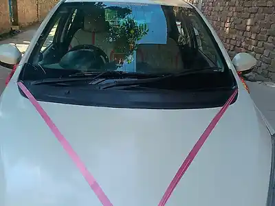 Second Hand टाटा टियागो रेवोट्रॉन xz in कटिहार