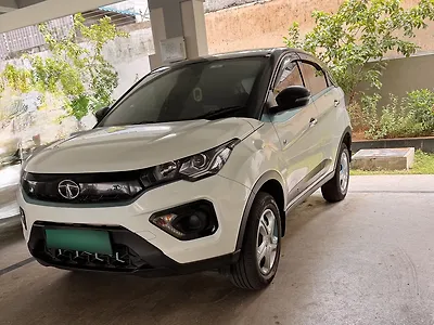 Second Hand Tata Nexon EV XM in Rajahumundry