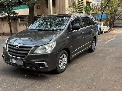 2014 Toyota Innova 2.5 G 7 STR BS-IV 1
