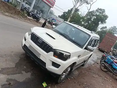 2017 महिंद्रा स्कॉर्पियो s6 प्लस 1.99 [2016-2017] 1