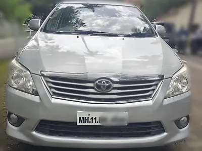 2013 Toyota Innova 2.5 VX 7 STR BS-IV 1 2013 Toyota Innova 2.5 VX 7 STR BS-IV 1