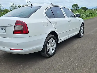 Second Hand Skoda Laura L&K 2.0 TDI AT in Sangamner