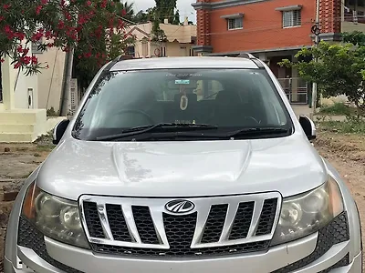 2015 Mahindra XUV500 W8 [2015-2017] 1