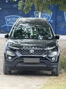 2022 Tata Safari XT Plus 1 2022 Tata Safari XT Plus 1