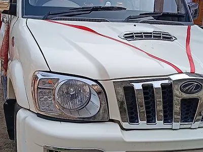 2014 Mahindra Armada AC 1
